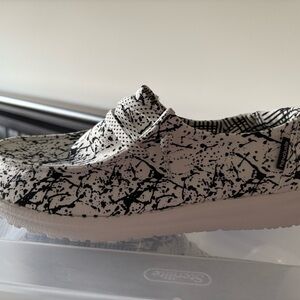 Hey Dude Black and White Women's Slippers